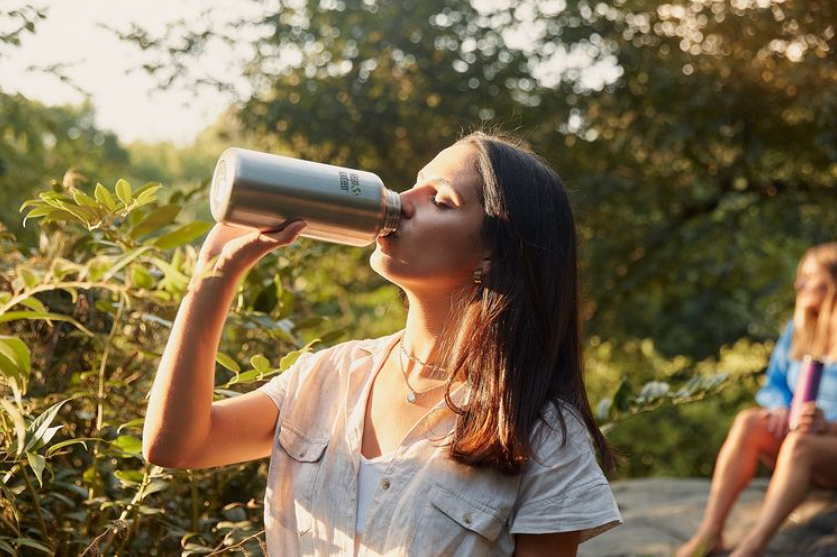 nerezová fľaša klean kanteen dodržiavanie pitného režimu